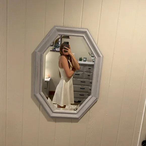 White Dress - Picture 6 of 6